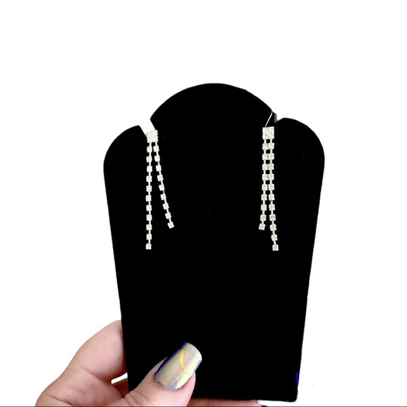🆕 Dainty Silver White CZ Drop Dangle Earrings w/Split Tassel Bottom NWT - Picture 3 of 6